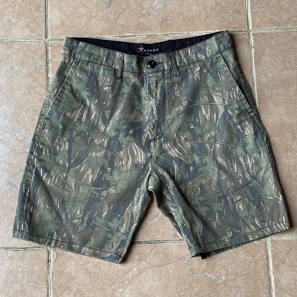 Real Tree Camo shorts